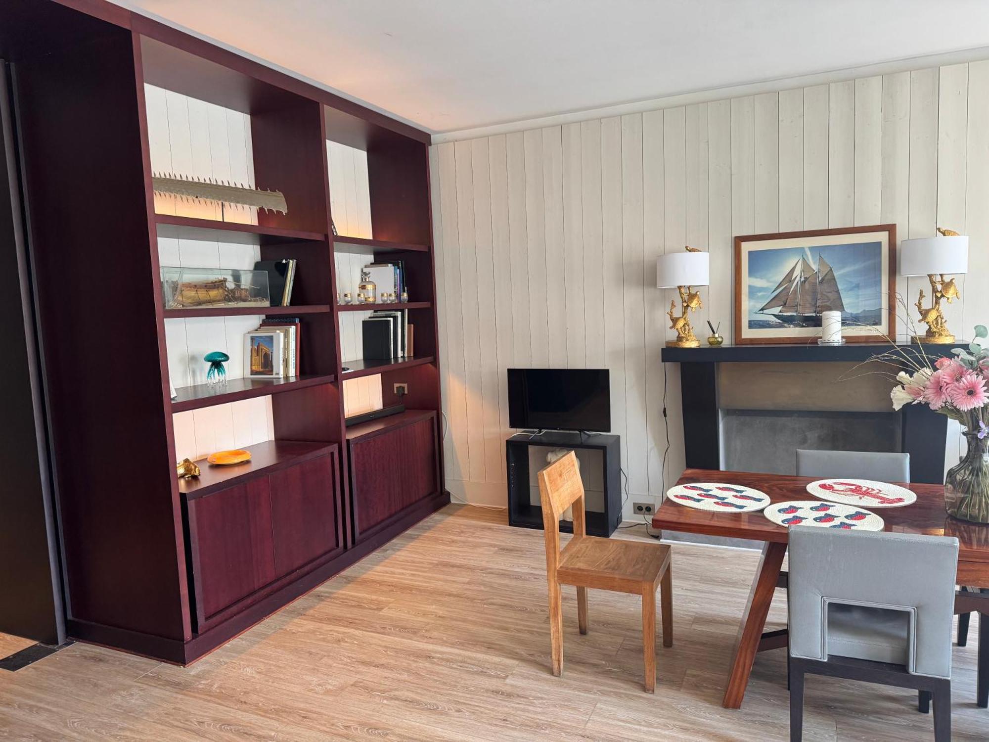 Tour De La Chaine, Vieux Port, Grand Appartement